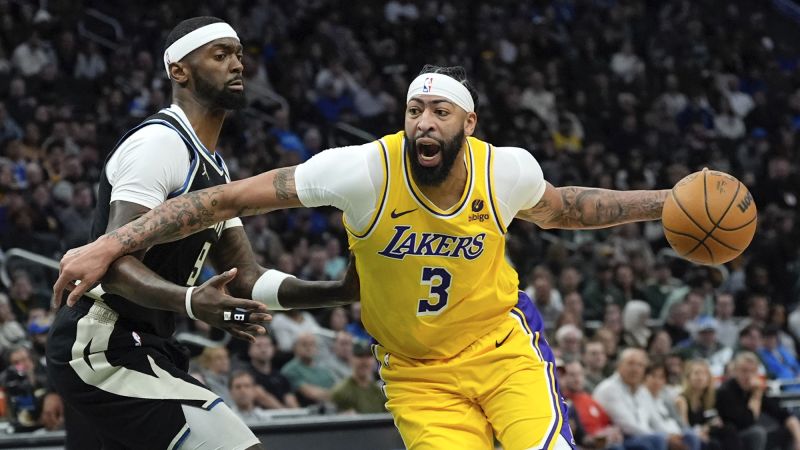 Read more about the article Anthony Davis and Austin Reaves power LeBron-less Lakers to big fourth-quarter comeback and double-OT road victory over Bucks