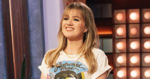 Read more about the article Kelly Clarkson sets record straight on Ozempic rumors, says she started medication after ‘bloodwork got so bad’