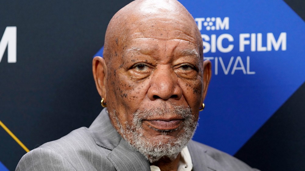 Read more about the article Morgan Freeman Slams AI Voice Imitations of Himself, Thanks Fans for Calling Them Out the ‘Scam’ – Variety