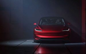 Read more about the article Tesla nesoftware update introduces a 'night curfew' – Supercar Blondie