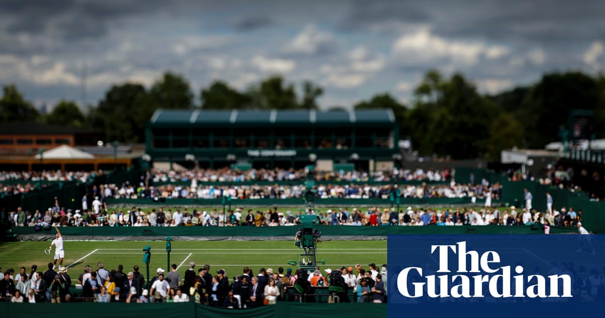 You are currently viewing Wimbledon employs AI to protect players from online abuse – The Guardian